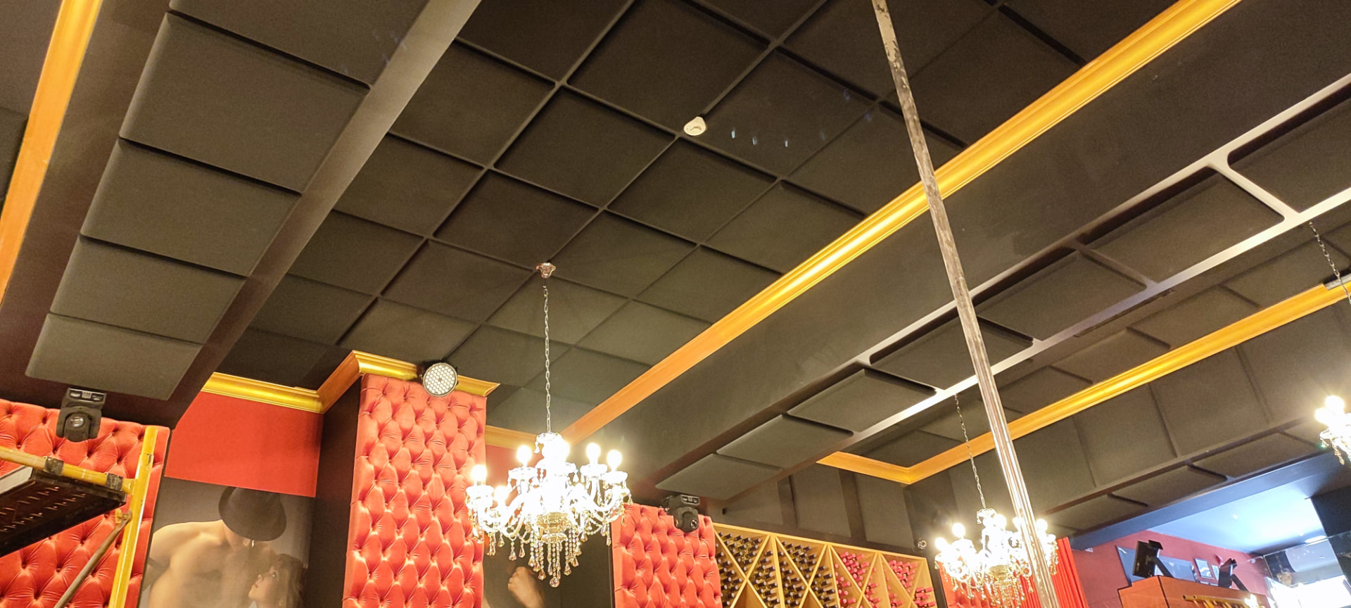 Projeto de acústica — The Lingerie Restaurant