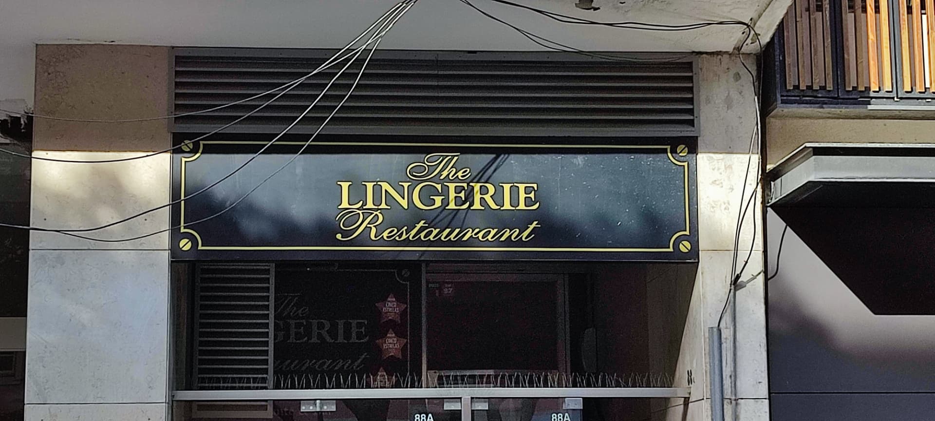 Projeto de acústica — The Lingerie Restaurant